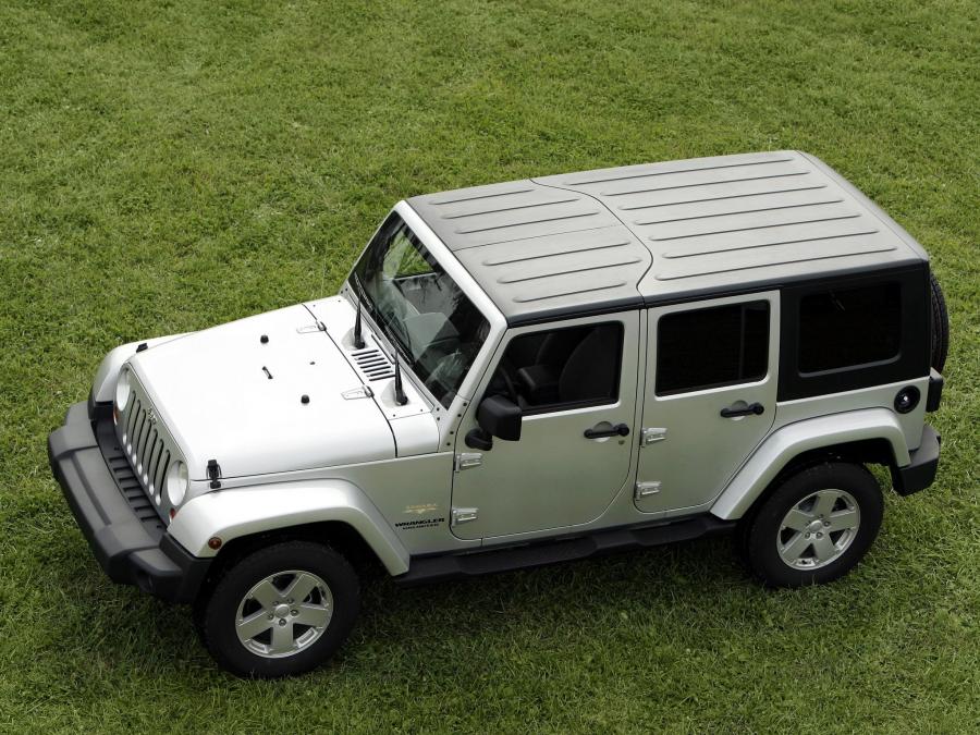  Jeep Wrangler Sahara Unlimited 2007 года  (EU) (фото 8 из 17)